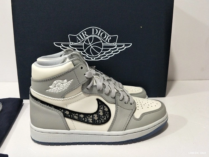 Reps Air x 1 CN8607-002 Dior Jordan High OG 0510